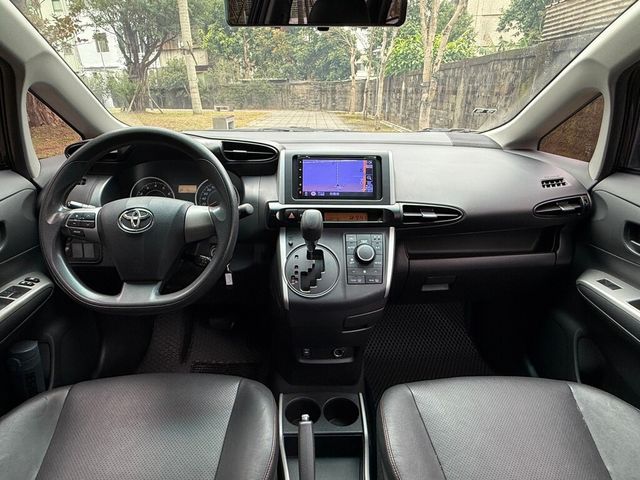 TOYOTA豐田 WISH  第13張相片