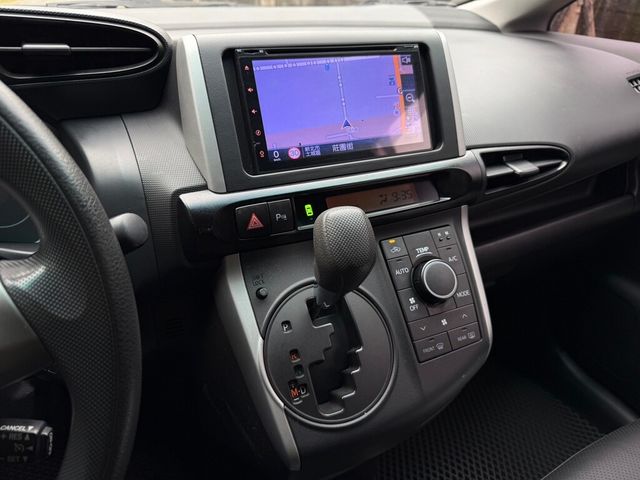 TOYOTA豐田 WISH  第23張相片