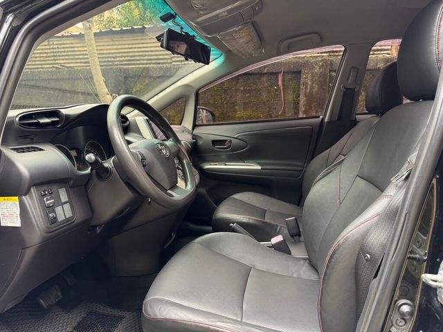 TOYOTA豐田 WISH  第25張相片