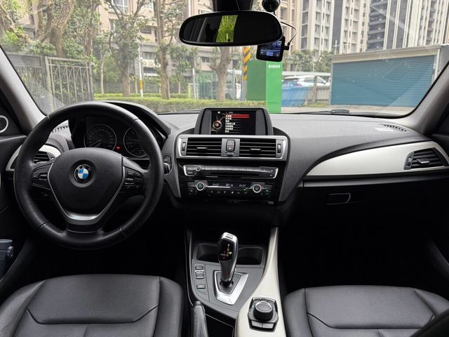BMW寶馬 118I  第7張相片