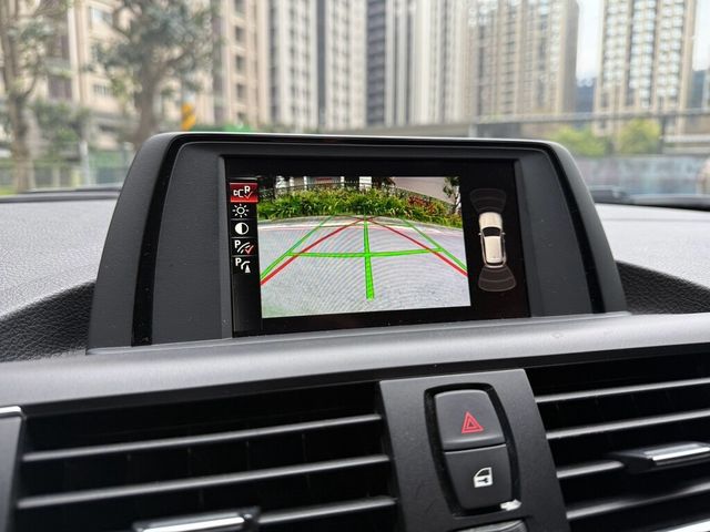 BMW寶馬 118I  第10張相片