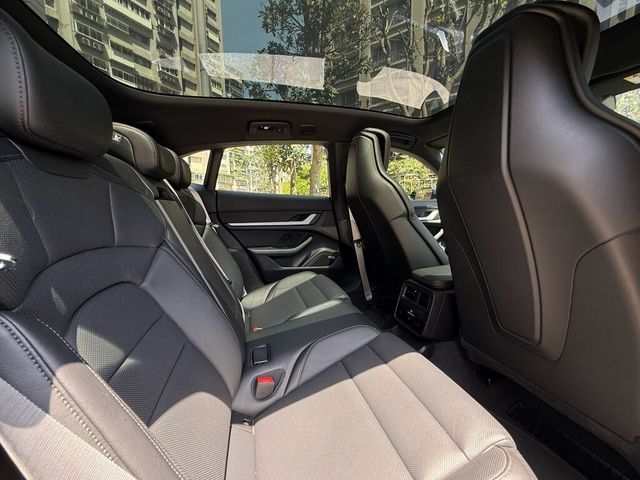 PORSCHE保時捷 TAYCAN  第17張相片