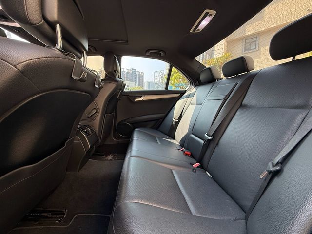 M-BENZ賓士 C250  第16張相片
