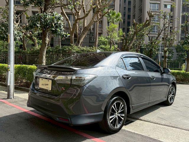 TOYOTA豐田 ALTIS  第2張相片