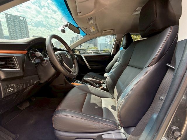 TOYOTA豐田 ALTIS  第17張相片