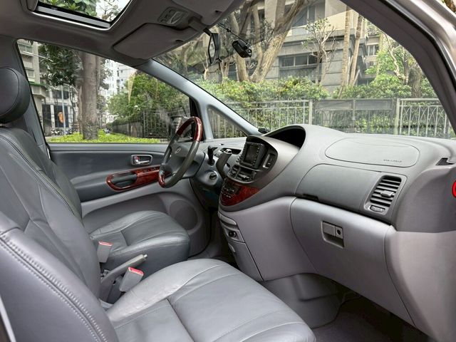 TOYOTA豐田 PREVIA  第13張相片