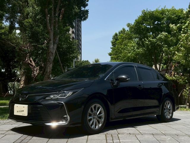 TOYOTA豐田 ALTIS  第2張相片