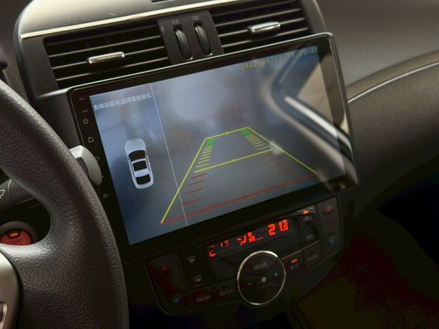 NISSAN日產 TIIDA  第8張相片