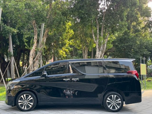 TOYOTA豐田 ALPHARD  第5張相片