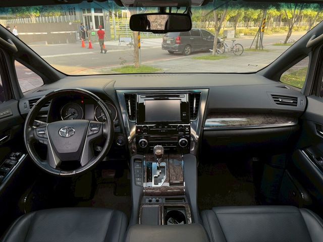 TOYOTA豐田 ALPHARD  第16張相片