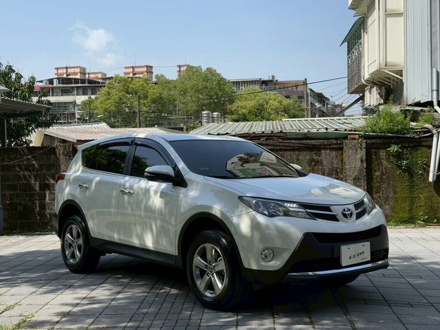 TOYOTA豐田 RAV4  第1張相片