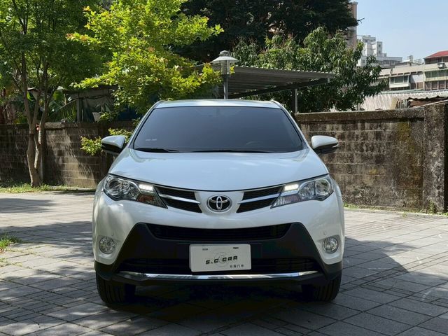 TOYOTA豐田 RAV4  第2張相片