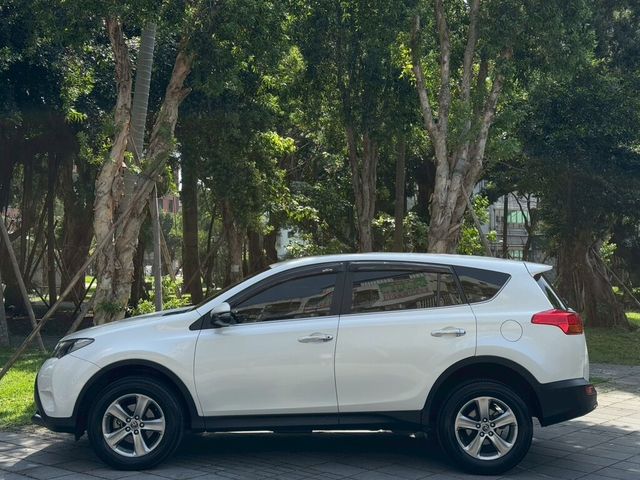 TOYOTA豐田 RAV4  第5張相片