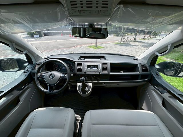 VOLKSWAGEN福斯 T6 CARAVELLE  第6張相片
