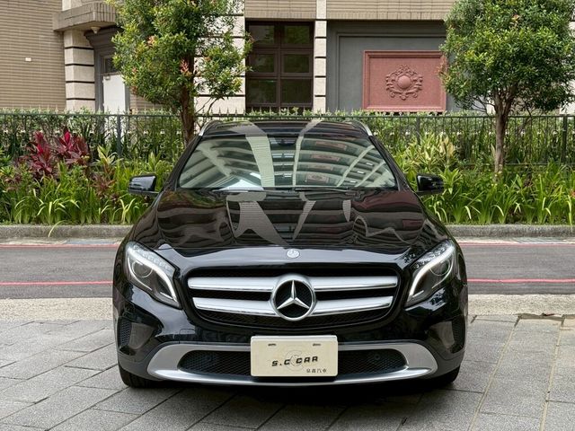 M-BENZ賓士 GLA200  第2張相片