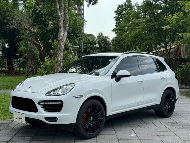 PORSCHE保時捷 CAYENNE  第3張相片