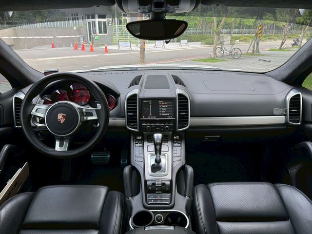 PORSCHE保時捷 CAYENNE  第6張相片