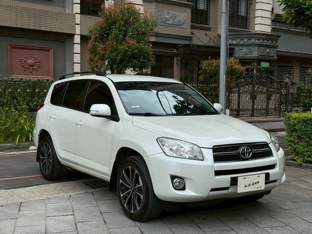 TOYOTA豐田 RAV4  第1張相片