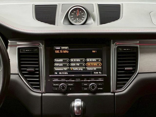 PORSCHE保時捷 MACAN TURBO  第12張相片