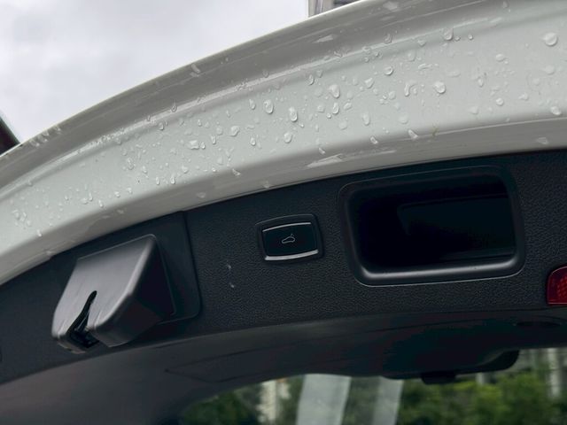 PORSCHE保時捷 MACAN TURBO  第18張相片