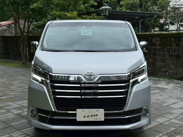 TOYOTA豐田 GRANVIA  第2張相片