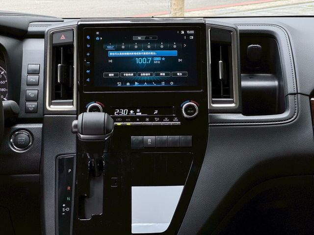 TOYOTA豐田 GRANVIA  第13張相片