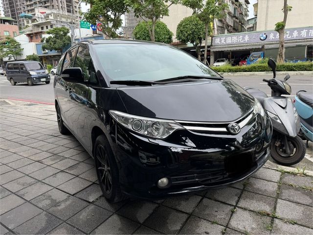 TOYOTA豐田 PREVIA  第6張相片