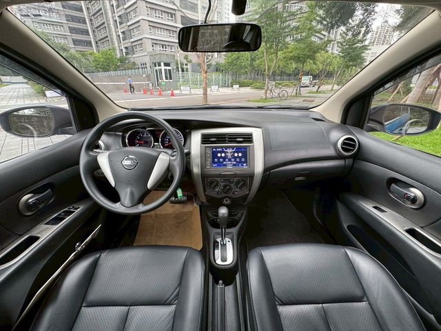 NISSAN日產 LIVINA  第6張相片
