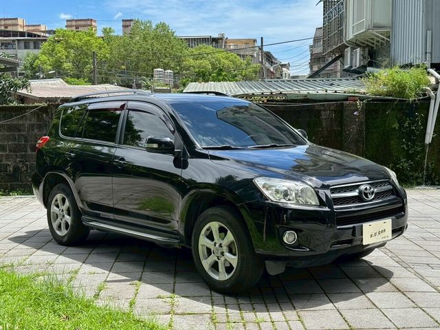 TOYOTA豐田 RAV4  第1張相片