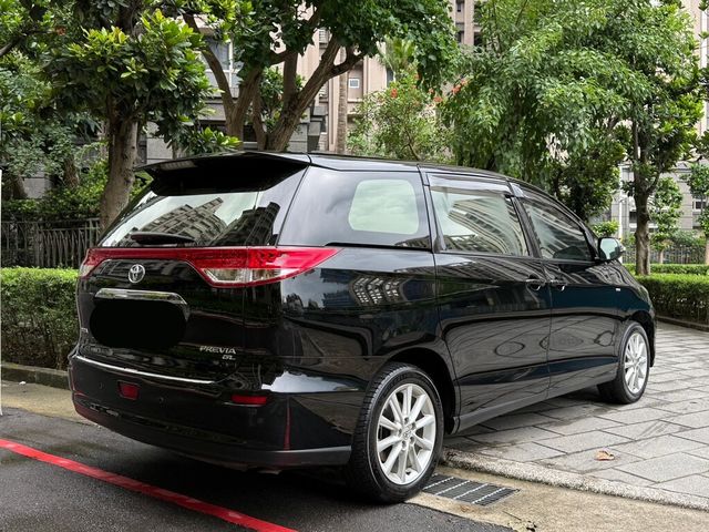 TOYOTA豐田 PREVIA  第4張相片