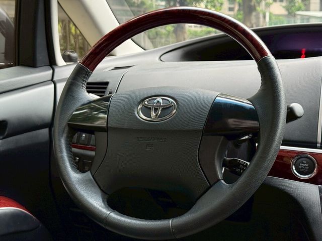 TOYOTA豐田 PREVIA  第7張相片