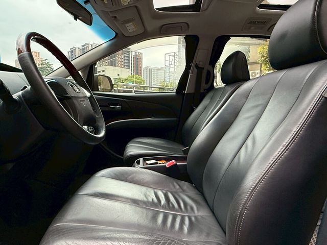 TOYOTA豐田 PREVIA  第9張相片