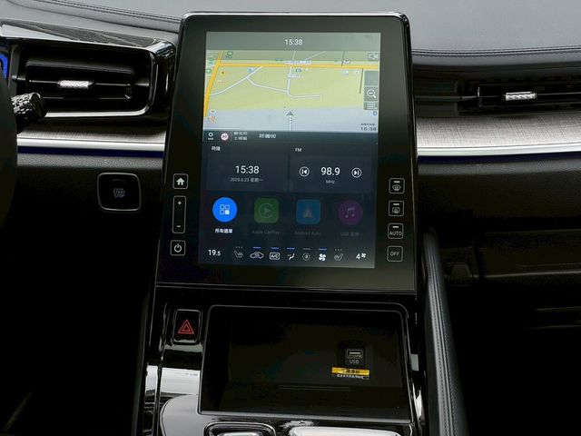 HYUNDAI現代 CUSTIN  第8張相片