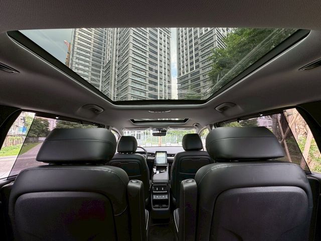 HYUNDAI現代 CUSTIN  第14張相片