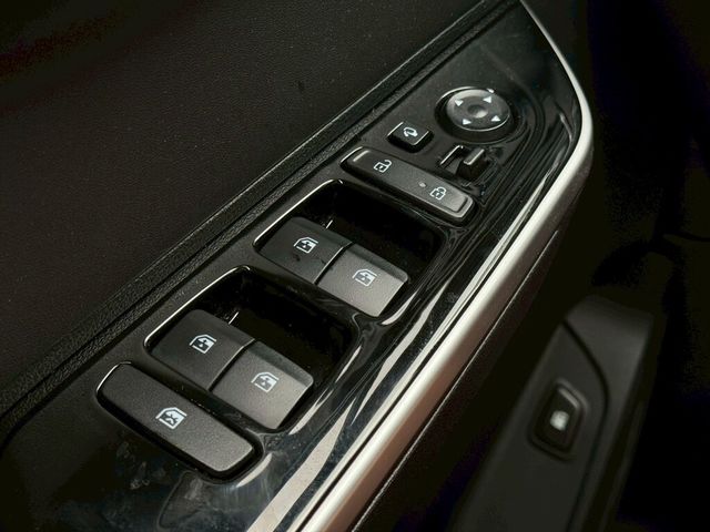 HYUNDAI現代 CUSTIN  第20張相片
