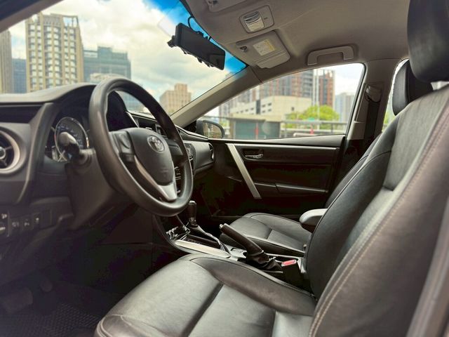 TOYOTA豐田 ALTIS  第15張相片