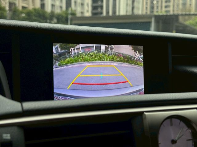 LEXUS凌志 IS200T  第10張相片