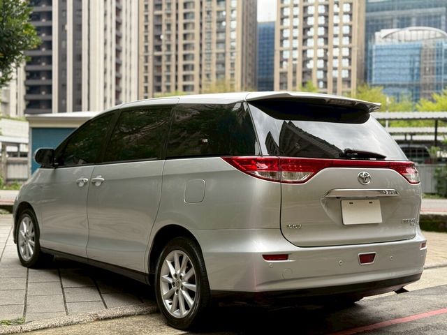 TOYOTA豐田 PREVIA  第4張相片