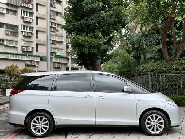 TOYOTA豐田 PREVIA  第5張相片