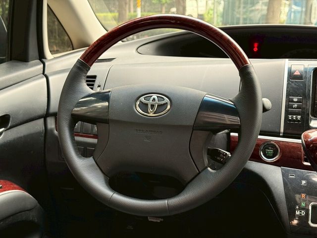 TOYOTA豐田 PREVIA  第9張相片