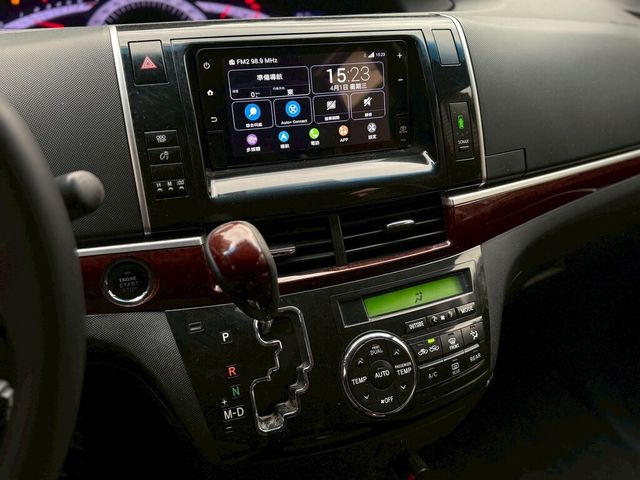 TOYOTA豐田 PREVIA  第12張相片