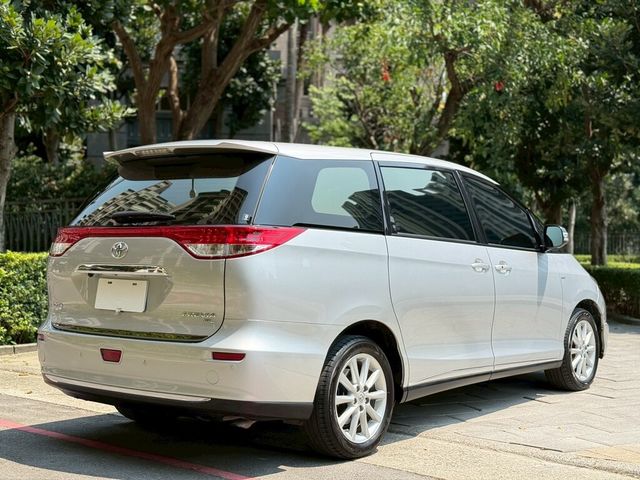 TOYOTA豐田 PREVIA  第4張相片