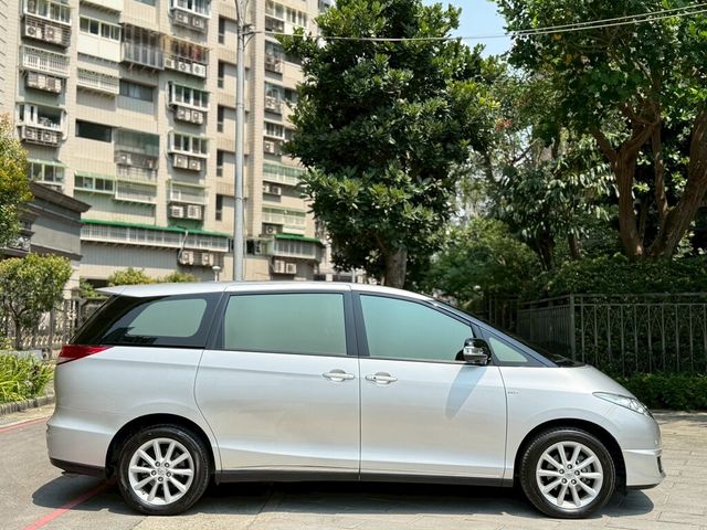 TOYOTA豐田 PREVIA  第5張相片