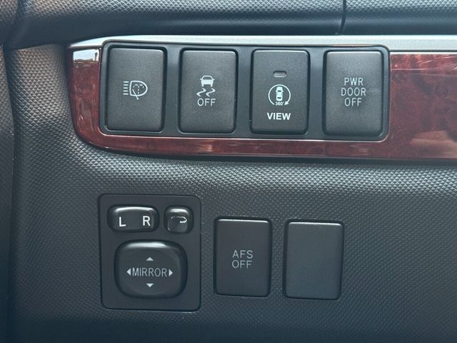 TOYOTA豐田 PREVIA  第12張相片