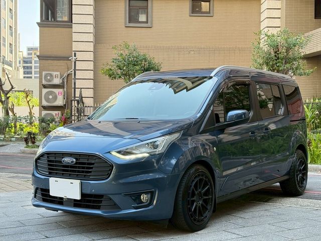 FORD福特 TOURNEO CONNECT  第1張相片