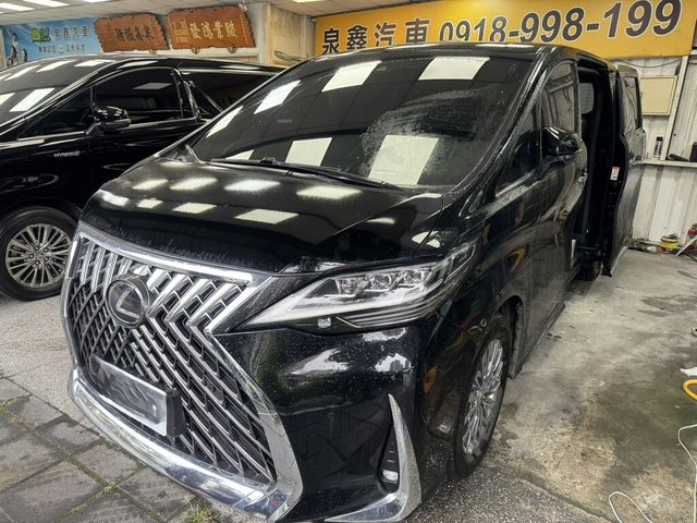 LEXUS凌志 LM300H  第1張相片