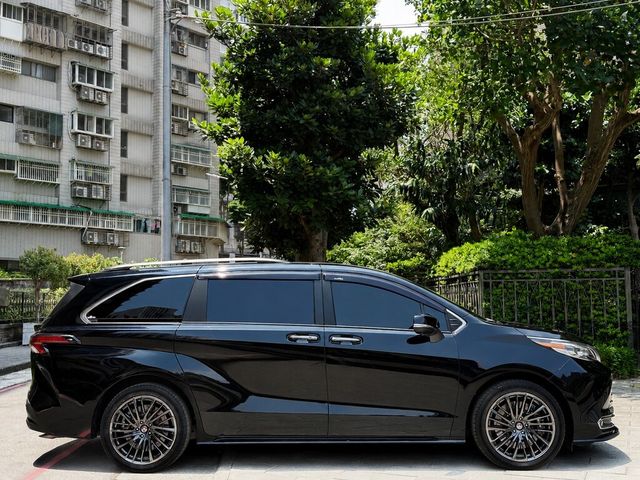 TOYOTA豐田 SIENNA  第7張相片