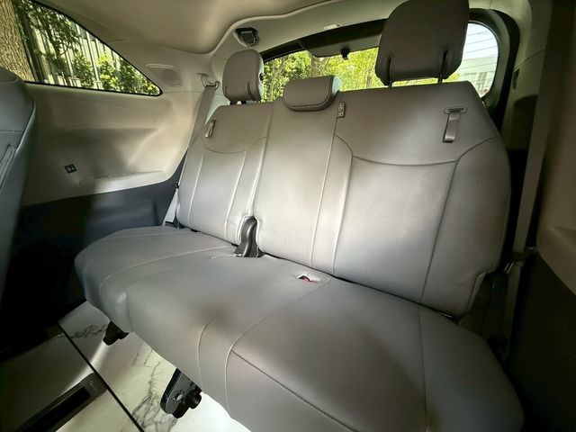 TOYOTA豐田 SIENNA  第17張相片