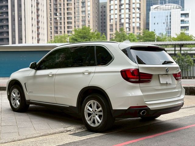 BMW寶馬 X5 XDRIVE25D  第4張相片