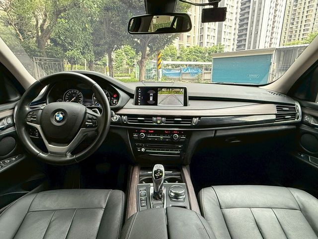 BMW寶馬 X5 XDRIVE25D  第7張相片